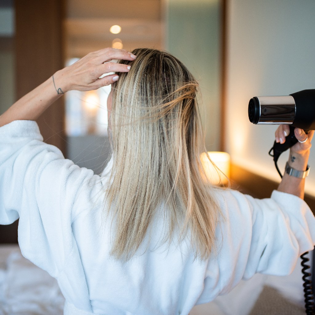[DEMO-coiffure-7] Sèche-cheveux